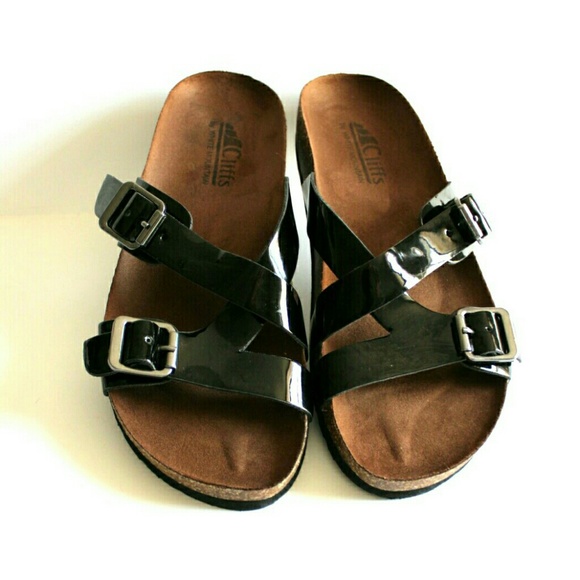Cliffs by White Mountain Slide Sandals - Picture 2 of 7